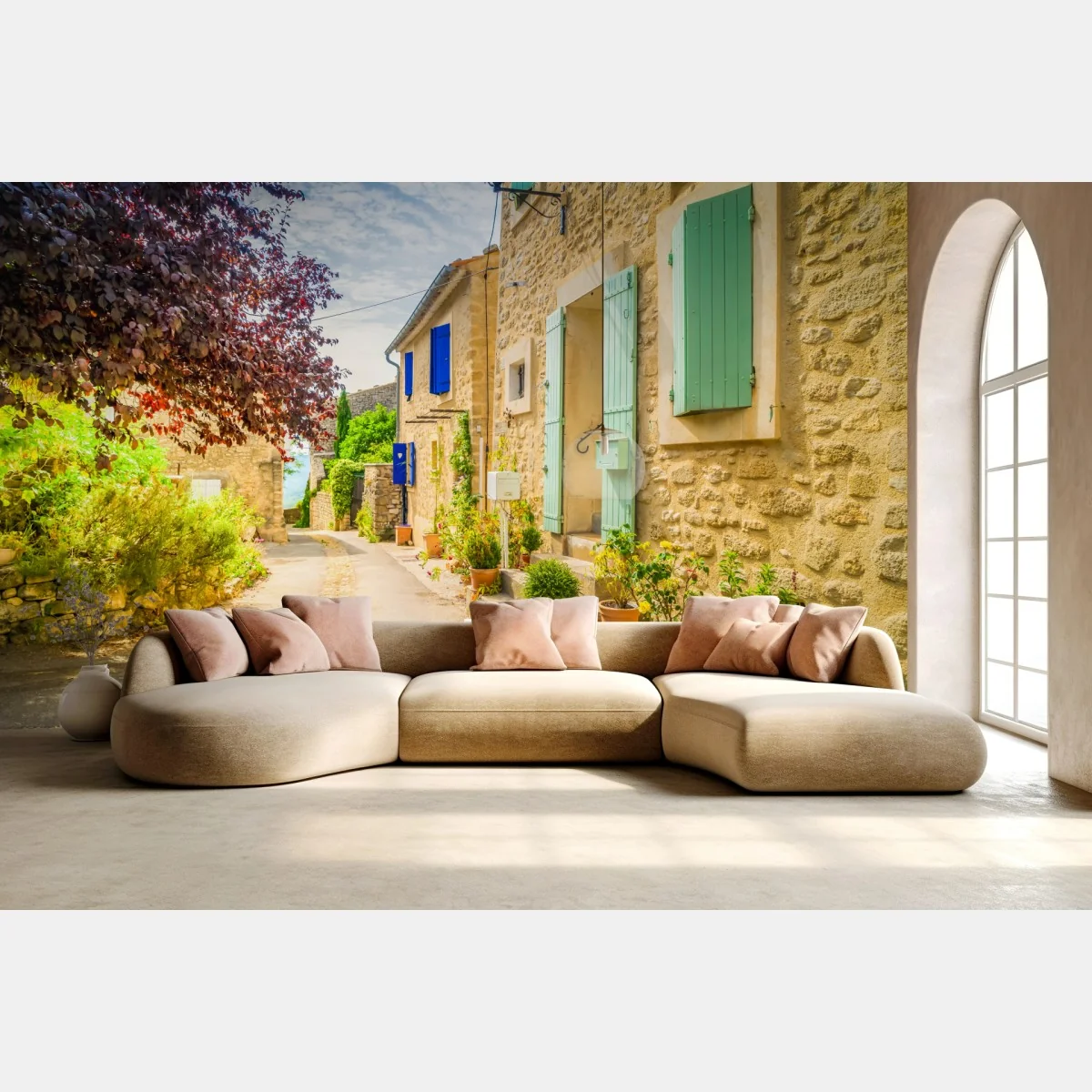 Fototapete sonnenbeschienene dorfstraße mit steinhäusern und bunten fensterläden – Wallnifity®