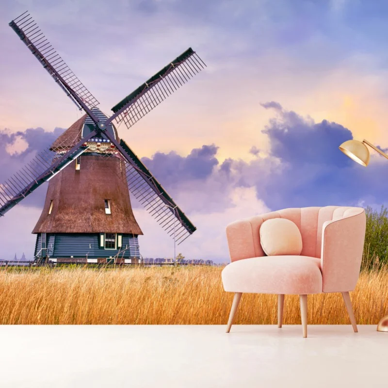 Fototapete historische windmühle auf goldenen feldern