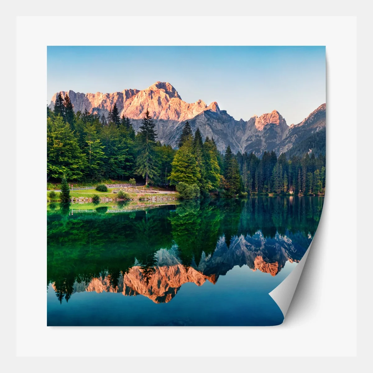 Repositionierbarer Aufkleber ruhiger morgen am Fusine See, Julische Alpen – Wallnifity®