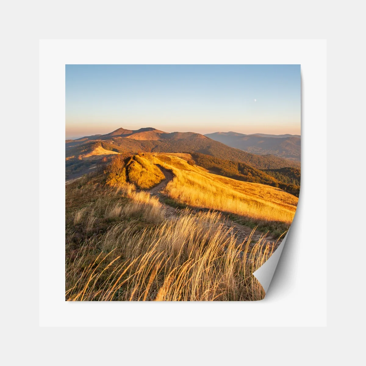 Repositionierbarer Aufkleber goldener bergkamm im sonnenuntergang – Wallnifity® Repositionierbarer Aufkleber goldener bergkamm im sonnenuntergang – Wallnifity®