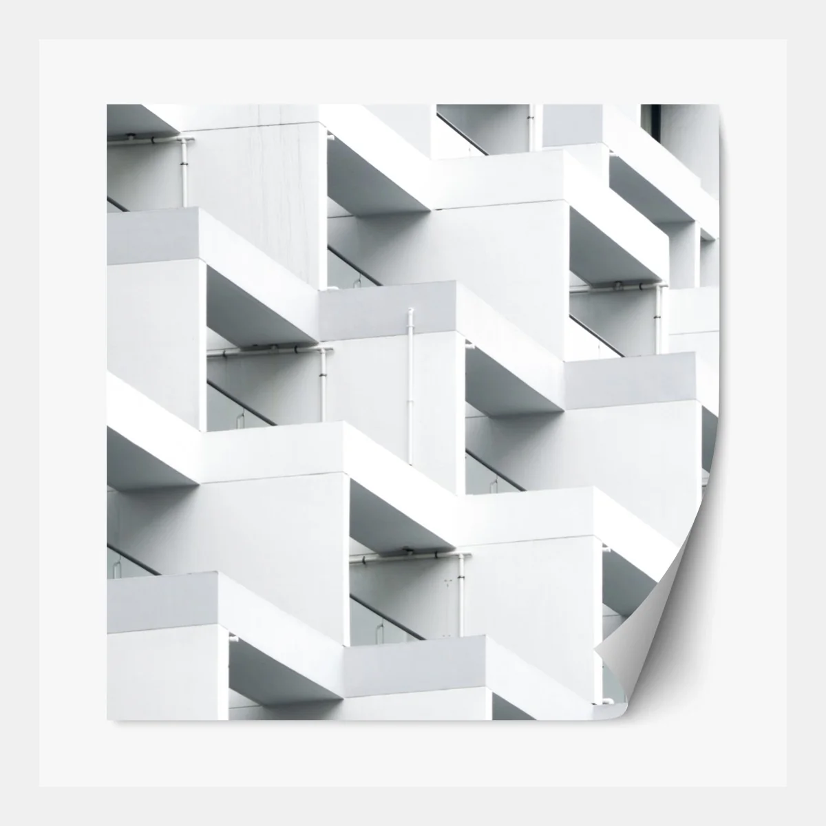 Repositionierbarer Aufkleber weiße betonfassade im geometrischen muster – Wallnifity® Repositionierbarer Aufkleber weiße betonfassade im geometrischen muster – Wallnifity®