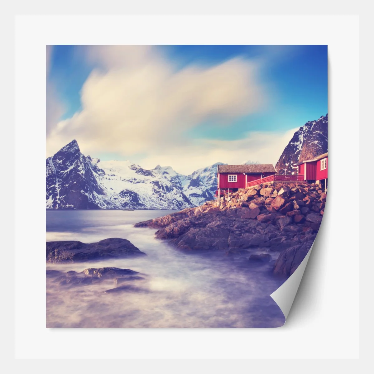 Repositionierbarer Aufkleber küstengebirge mit roten hütten – Wallnifity®