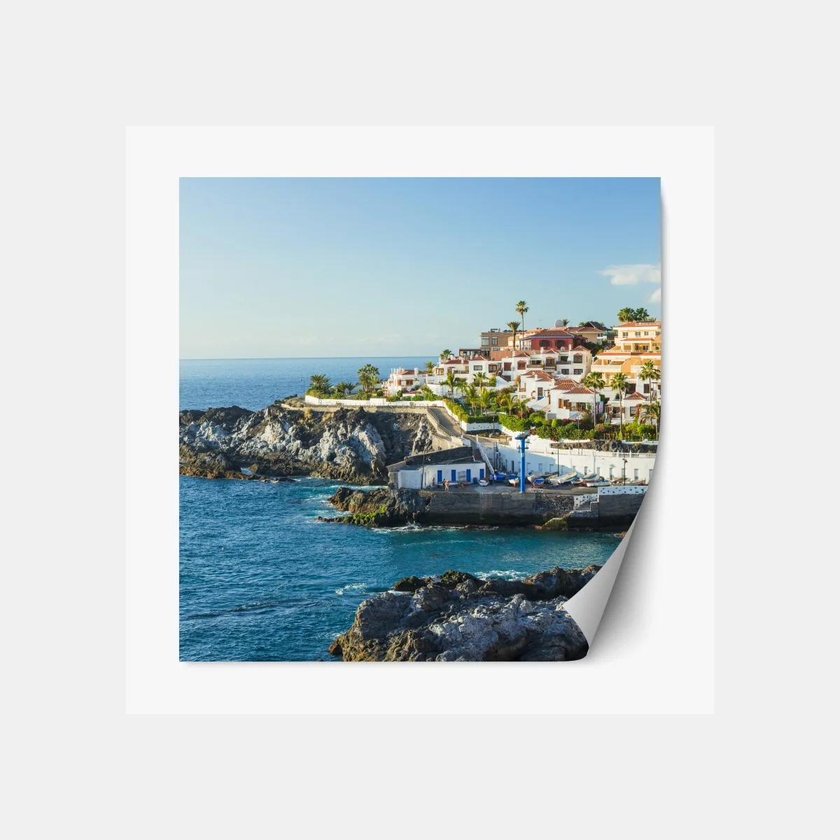 Repositionierbarer Aufkleber sonnige panorama der küstenstadt – Wallnifity® Repositionierbarer Aufkleber sonnige panorama der küstenstadt – Wallnifity®