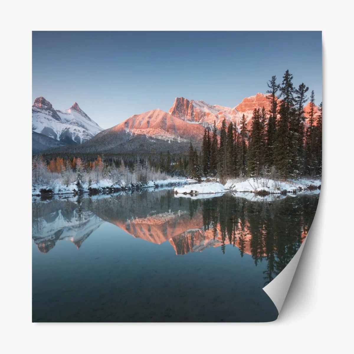 Repositionierbarer Aufkleber bergspiegelung im morgendlichen glühen – Wallnifity® Repositionierbarer Aufkleber bergspiegelung im morgendlichen glühen – Wallnifity®