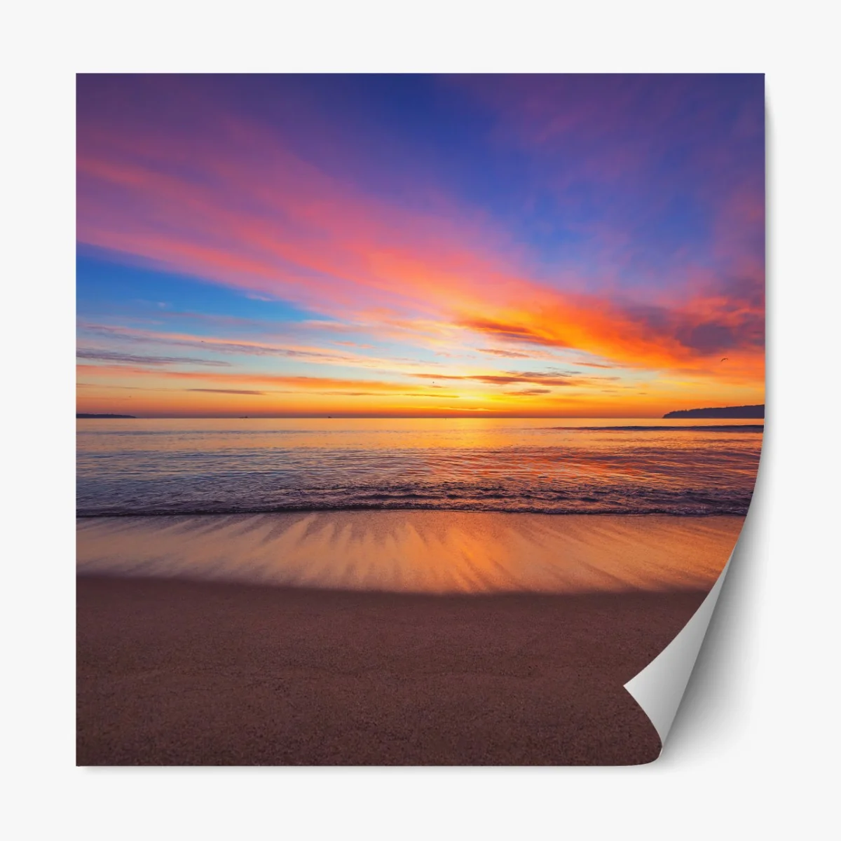 Repositionierbarer Aufkleber lebendiger sonnenaufgang über einem ruhigen strand – Wallnifity® Repositionierbarer Aufkleber lebendiger sonnenaufgang über einem ruhigen strand – Wallnifity®