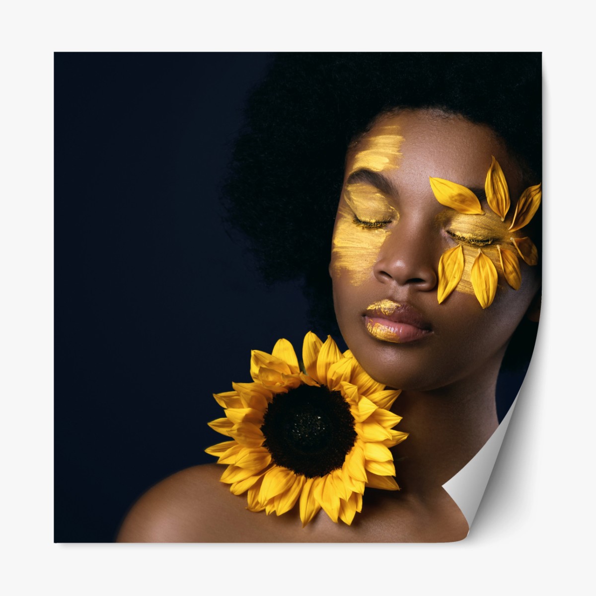 Repositionierbarer Aufkleber sonnenblumen muse: florales gesichtsporträt – Wallnifity® Repositionierbarer Aufkleber sonnenblumen muse: florales gesichtsporträt – Wallnifity®