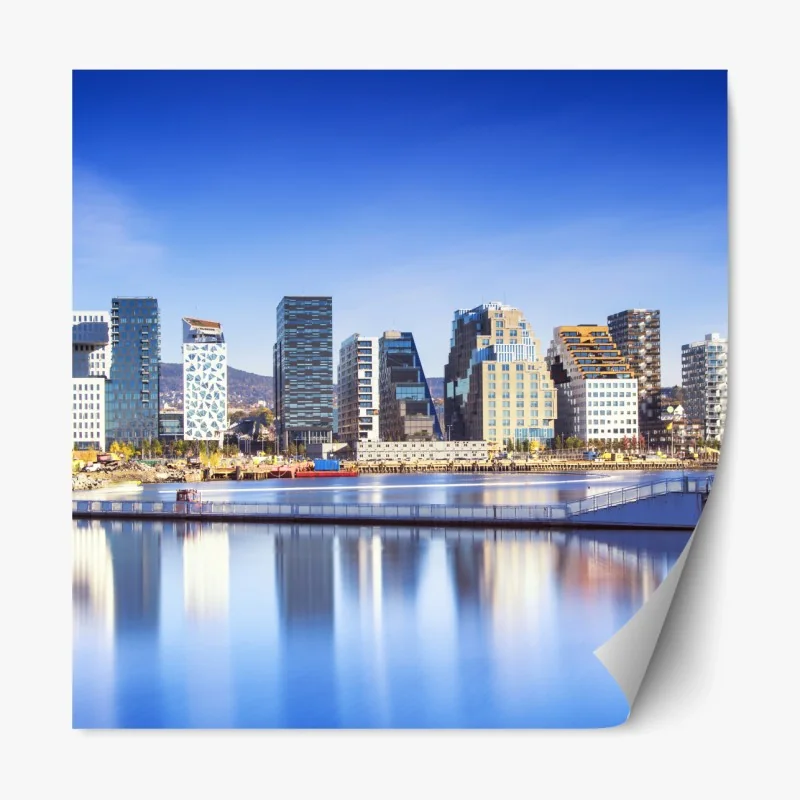 Repositionierbarer Aufkleber nebeliger nadelwald – Wallnifity®