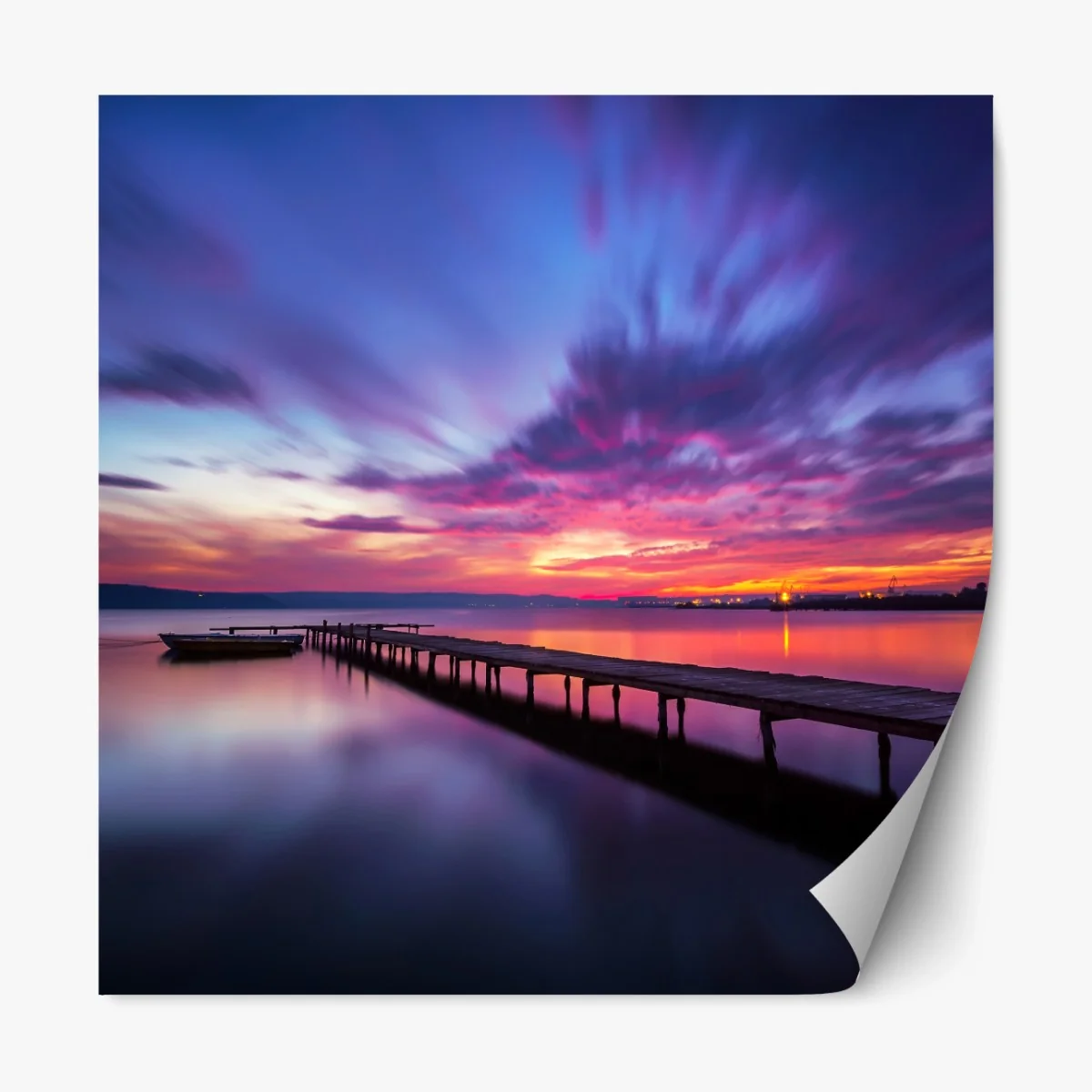 Repositionierbarer Aufkleber sonnenuntergang über ruhigem see mit hölzernem steg – Wallnifity® Repositionierbarer Aufkleber sonnenuntergang über ruhigem see mit hölzernem steg – Wallnifity®