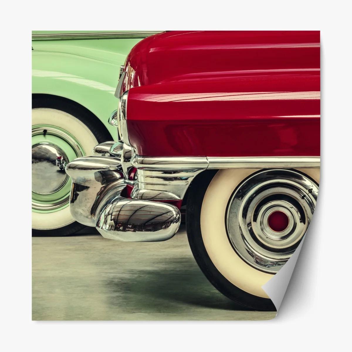 Repositionierbarer Aufkleber nahaufnahme klassischer autos in rot und mint – Wallnifity® Repositionierbarer Aufkleber nahaufnahme klassischer autos in rot und mint – Wallnifity®