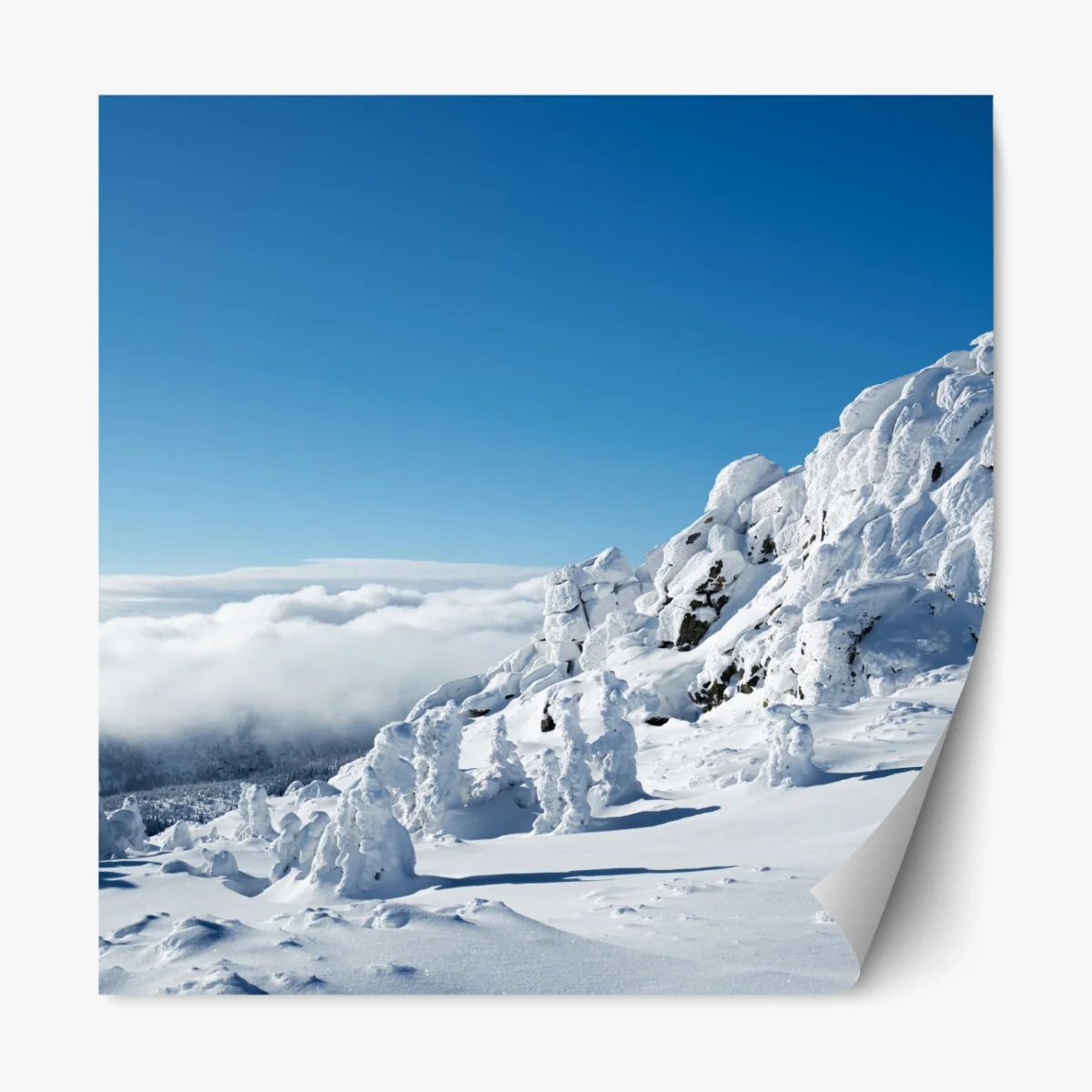 Repositionierbarer Aufkleber ruhige verschneite berglandschaft – Wallnifity®