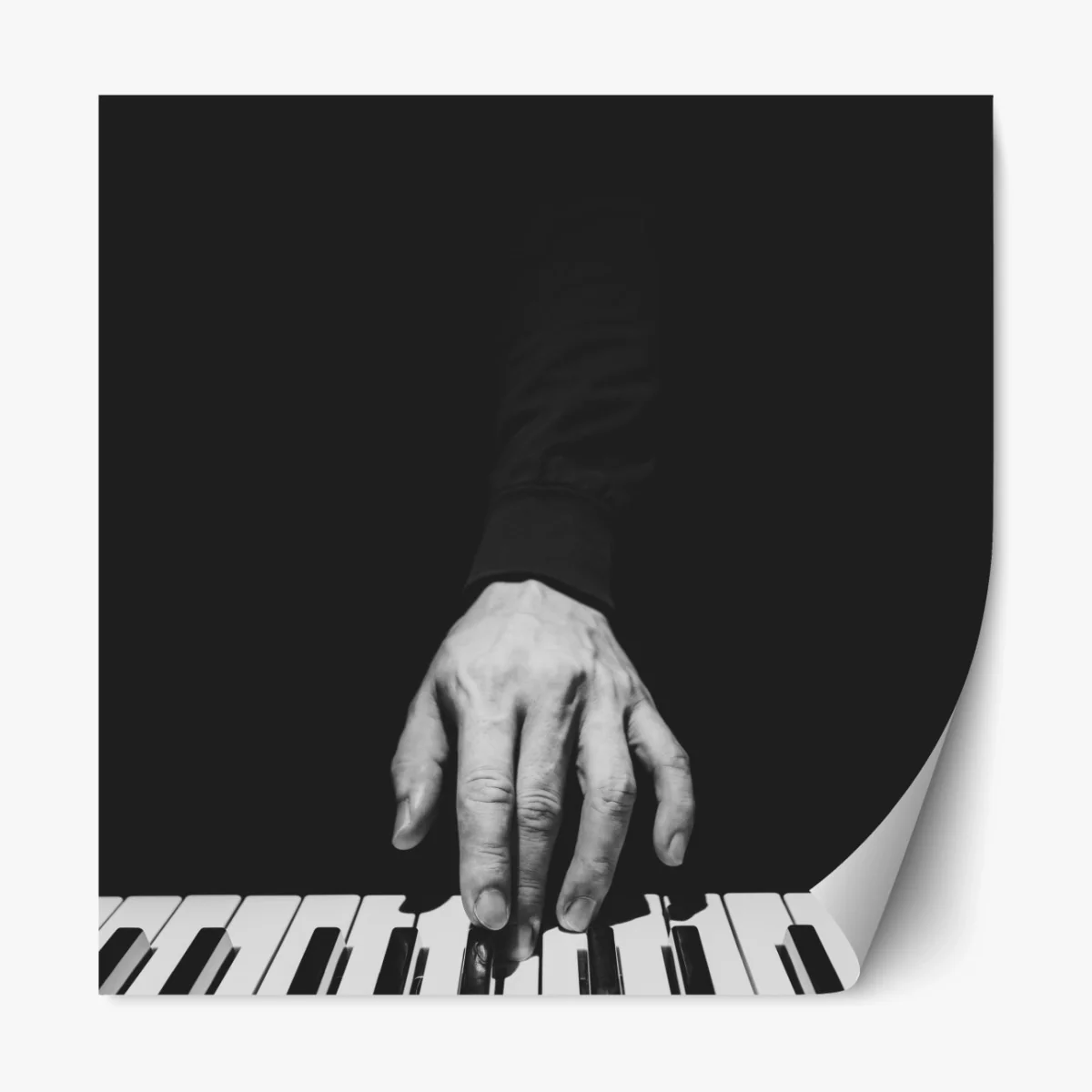 Repositionierbarer Aufkleber monochromes nahaufnahme einer hand am klavier – Wallnifity® Repositionierbarer Aufkleber monochromes nahaufnahme einer hand am klavier – Wallnifity®