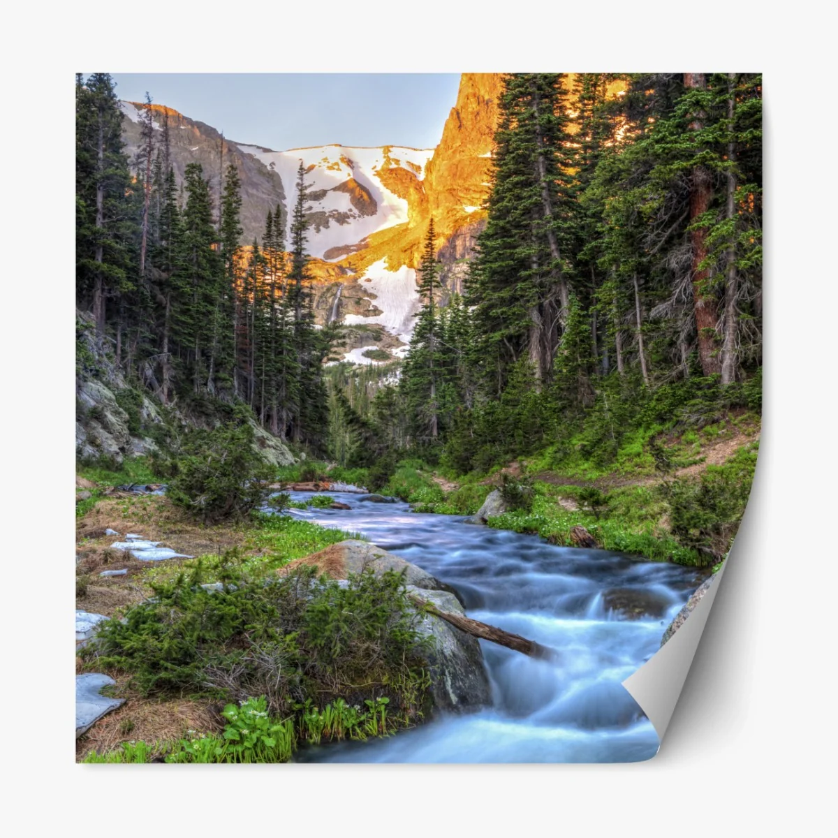 Repositionierbarer Aufkleber goldener gipfel über alpenbach – Wallnifity® Repositionierbarer Aufkleber goldener gipfel über alpenbach – Wallnifity®