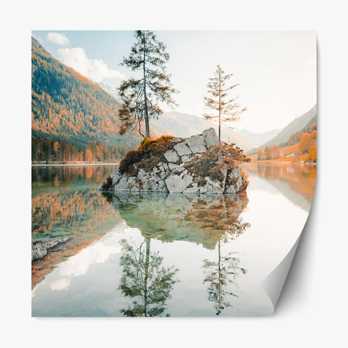 Repositionierbarer Aufkleber sonnenbeleuchtete felsinsel am Hintersee – Wallnifity® Repositionierbarer Aufkleber sonnenbeleuchtete felsinsel am Hintersee – Wallnifity®