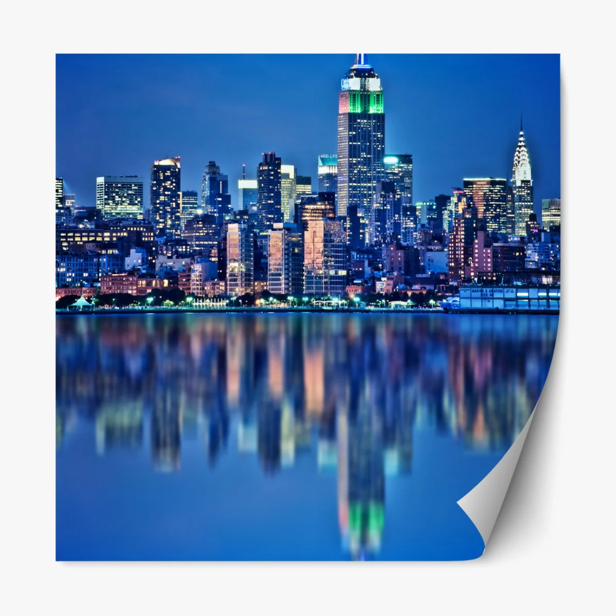 Repositionierbarer Aufkleber New York skyline bei nacht mit spiegelung – Wallnifity® Repositionierbarer Aufkleber New York skyline bei nacht mit spiegelung – Wallnifity®
