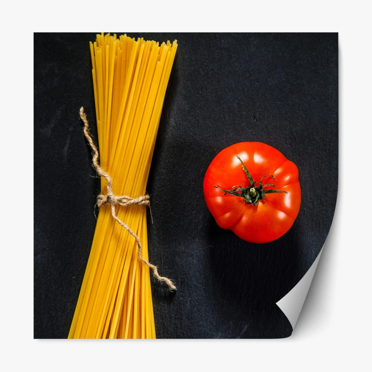 Repositionierbarer Aufkleber minimalistische spaghetti- und tomatenkomposition – Wallnifity® Repositionierbarer Aufkleber minimalistische spaghetti- und tomatenkomposition – Wallnifity®