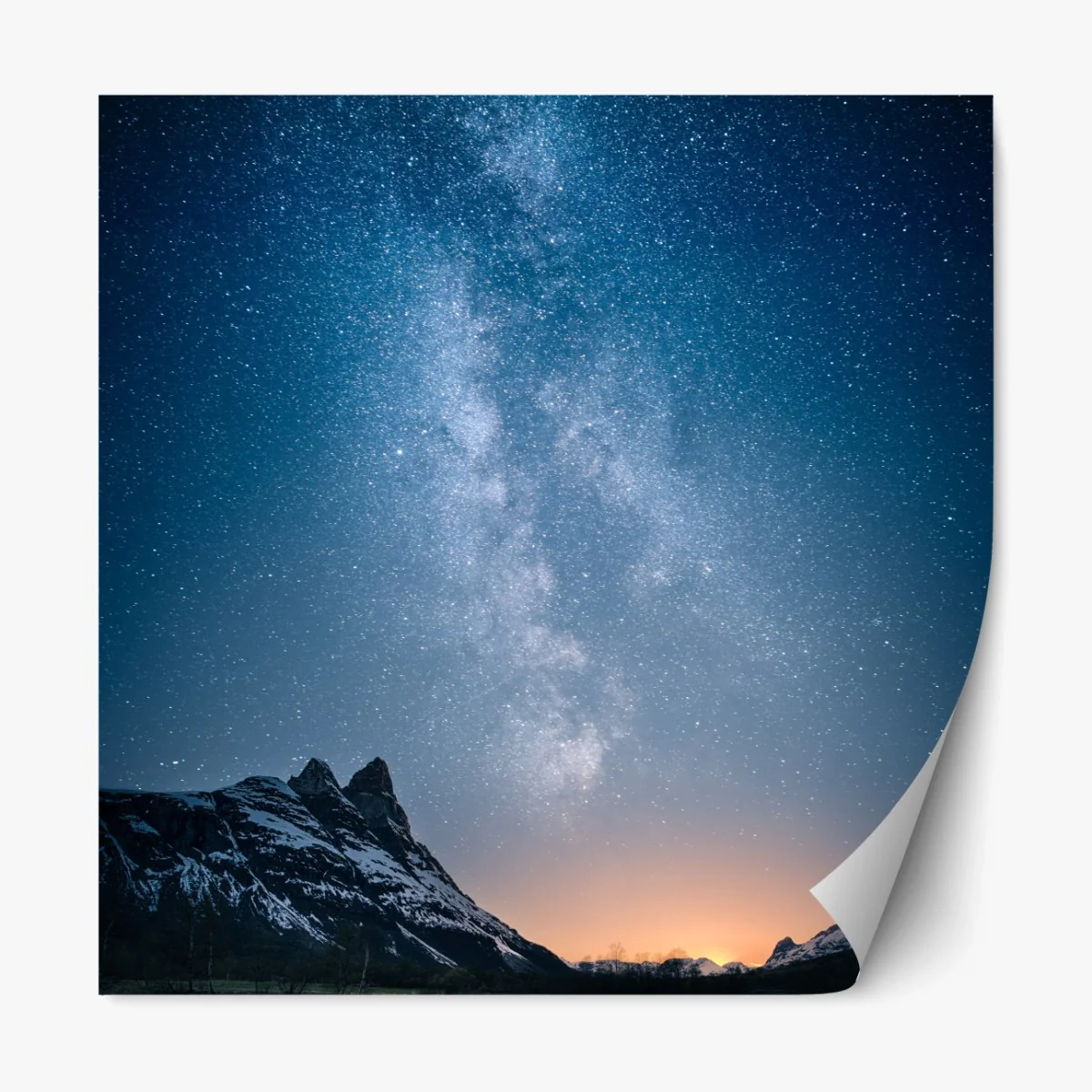 Repositionierbarer Aufkleber milchstraße über bergspiegelung – Wallnifity®