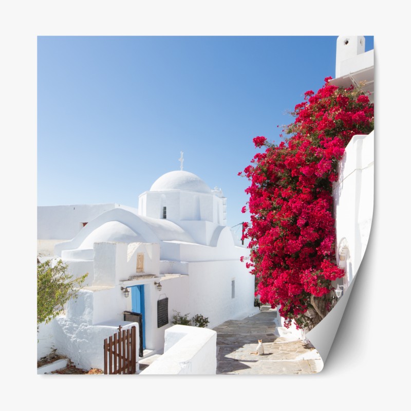 Repositionierbarer Aufkleber sonnige gasse auf der insel mit leuchtender buganvillea