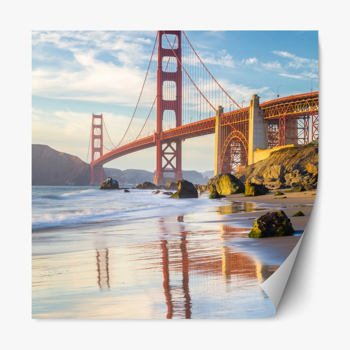 Repositionierbarer Aufkleber Golden Gate Bridge reflektiert am strand – Wallnifity® Repositionierbarer Aufkleber Golden Gate Bridge reflektiert am strand – Wallnifity®