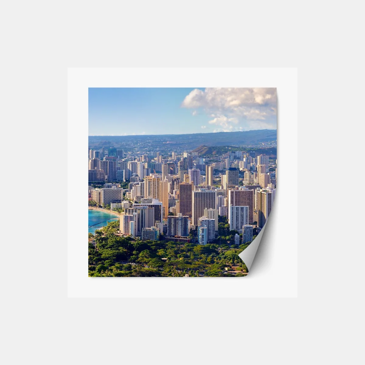 Repositionierbarer Aufkleber panoramablick auf eine tropische küstenstadt – Wallnifity®