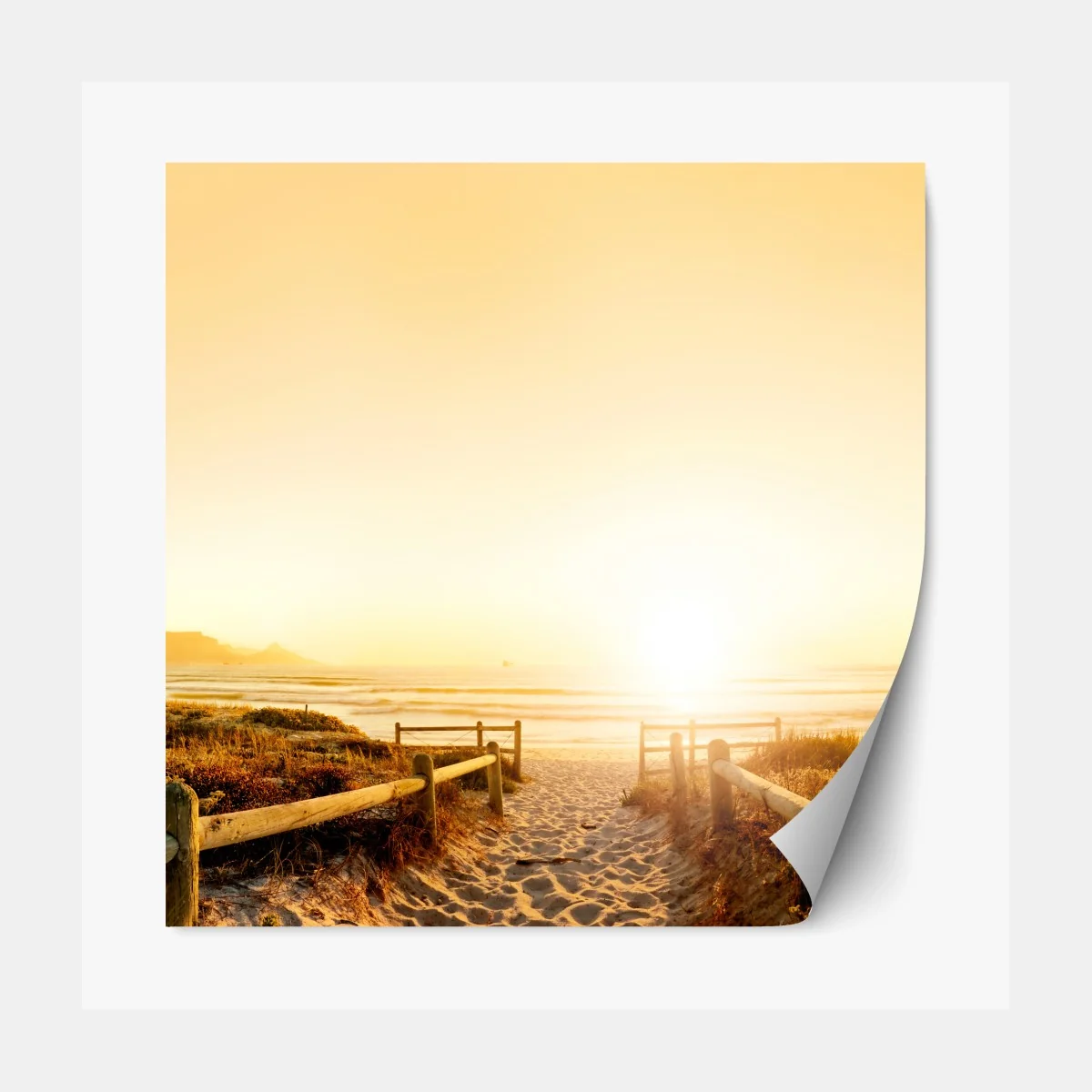 Repositionierbarer Aufkleber goldenes sonnenuntergangspanorama am strand mit Tafelberg – Wallnifity® Repositionierbarer Aufkleber goldenes sonnenuntergangspanorama am strand mit Tafelberg – Wallnifity®