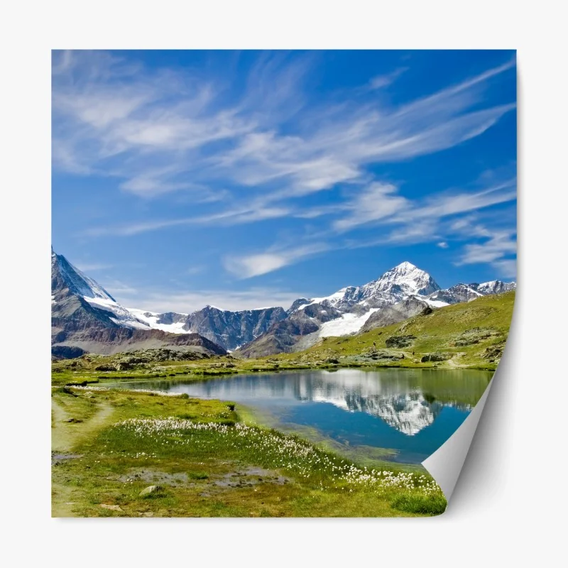 Repositionierbarer Aufkleber majestätische bergpanorama mit grünen hügeln – Wallnifity®