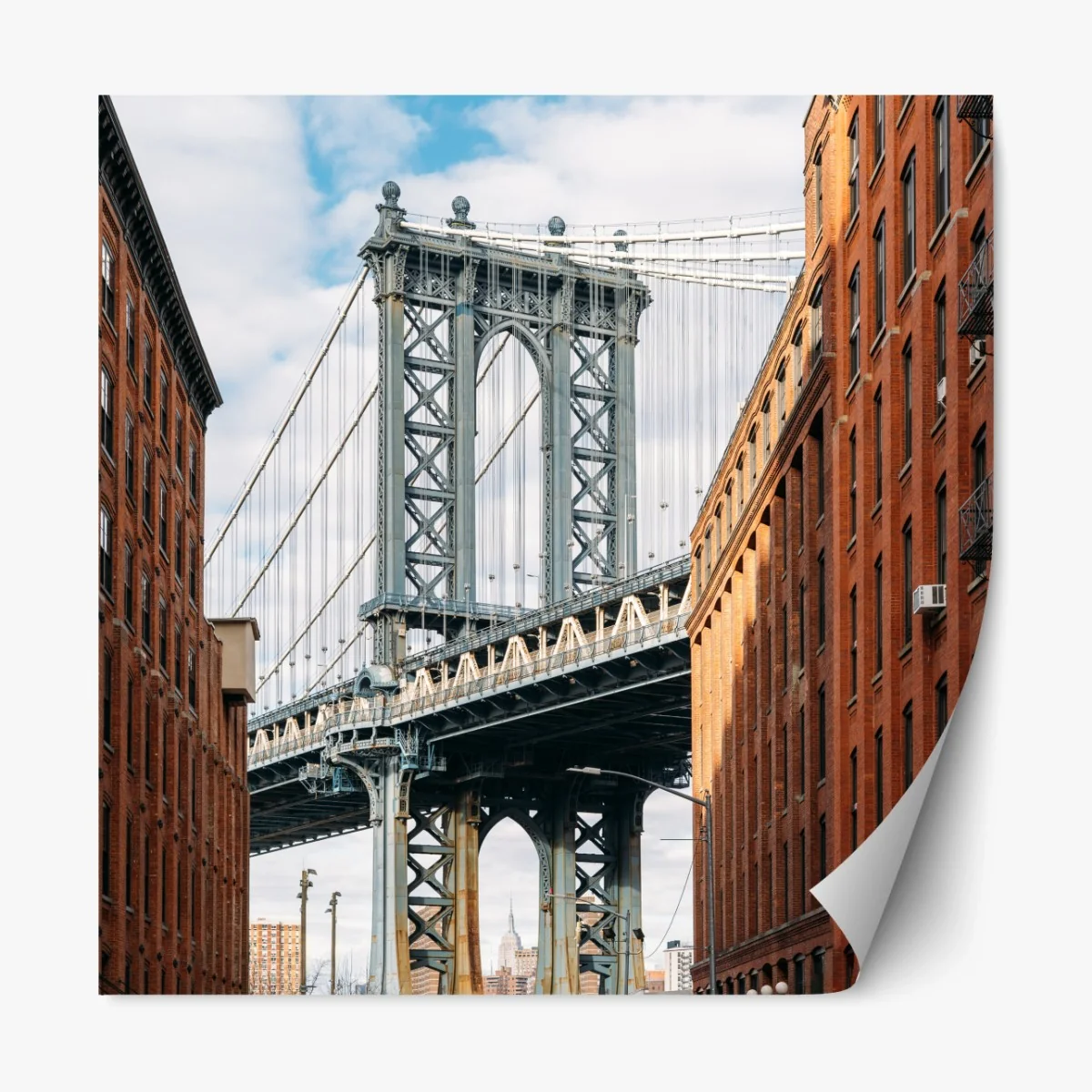 Repositionierbarer Aufkleber Brooklyn brücke eingerahmt von backsteingebäuden – Wallnifity®