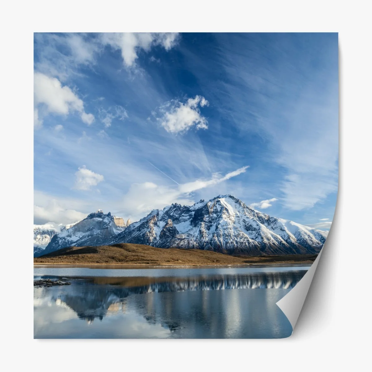 Repositionierbarer Aufkleber bergspiegelungen auf stillem see – Wallnifity® Repositionierbarer Aufkleber bergspiegelungen auf stillem see – Wallnifity®