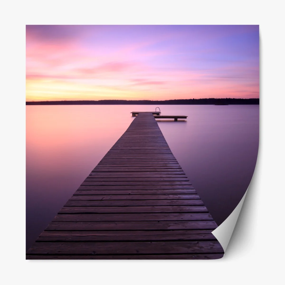 Repositionierbarer Aufkleber ruhiger pastellsonnenuntergang am see mit steg – Wallnifity® Repositionierbarer Aufkleber ruhiger pastellsonnenuntergang am see mit steg – Wallnifity®