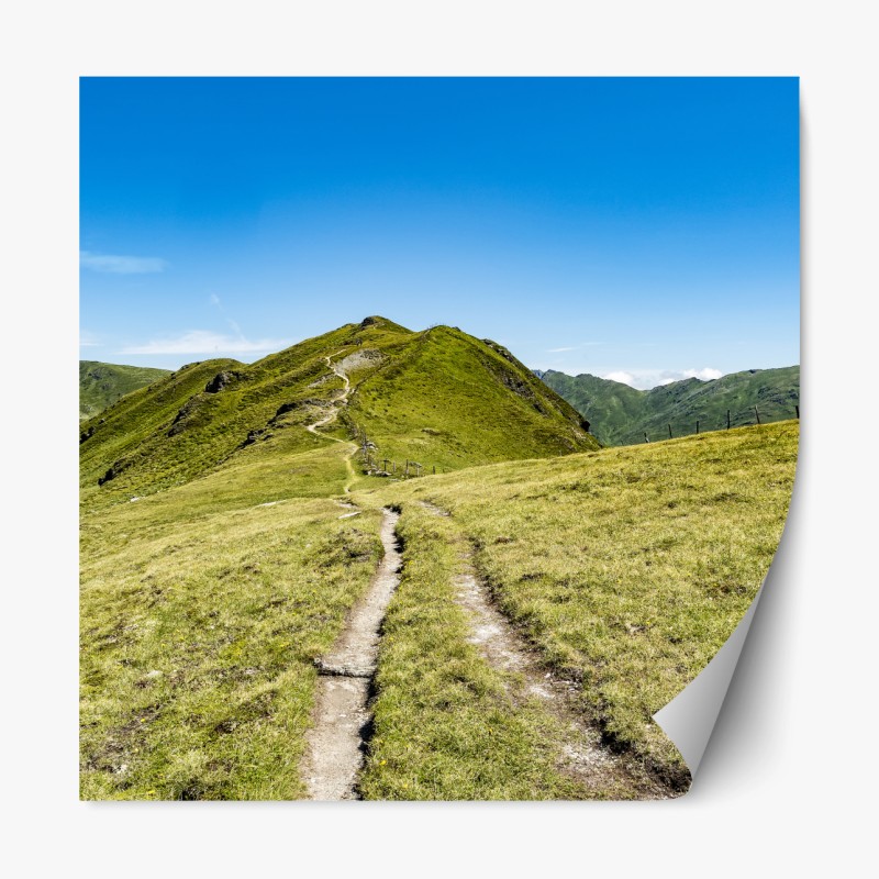Repositionierbarer Aufkleber gewundener wanderweg im Zillertal