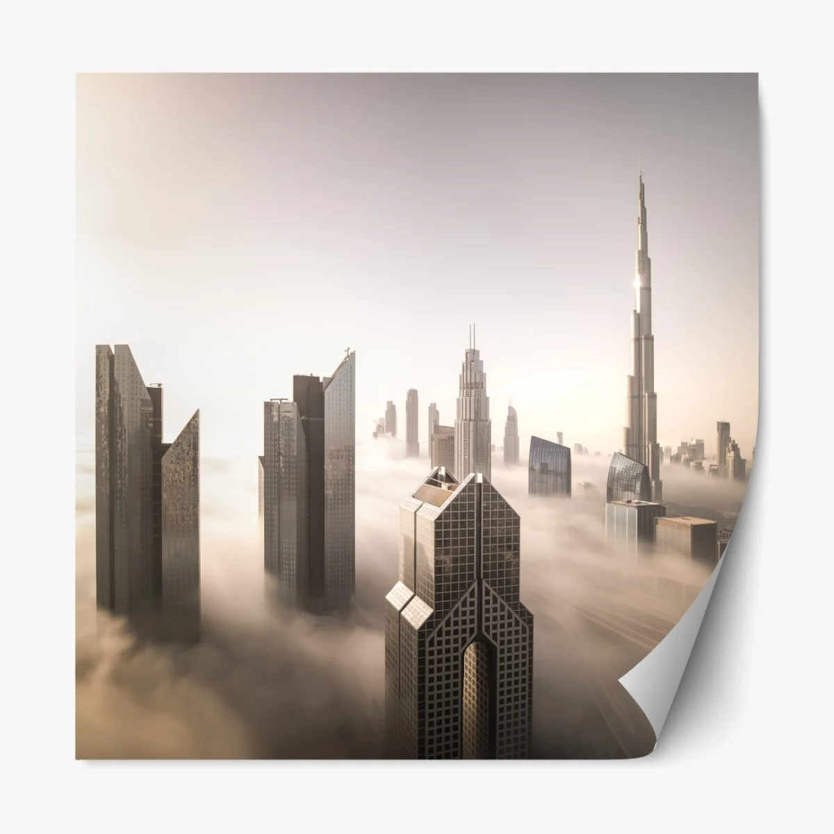 Repositionierbarer Aufkleber neblige Dubai skyline über den wolken – Wallnifity®