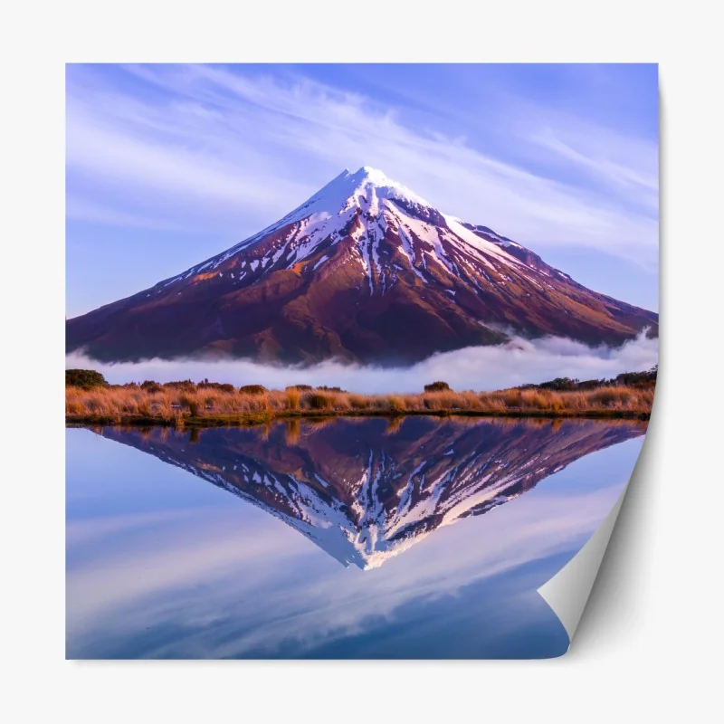 Repositionierbarer Aufkleber majestätische bergspiegelung bei sonnenaufgang