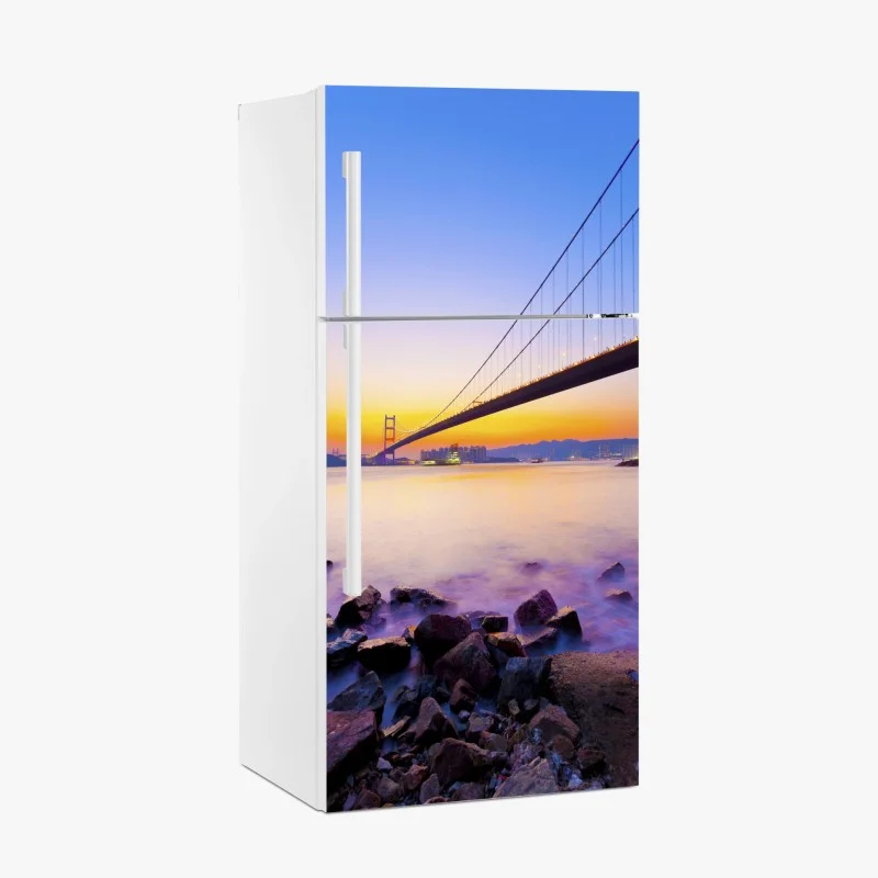 Kühlschrankaufkleber goldener sonnenuntergang über hängebrücke