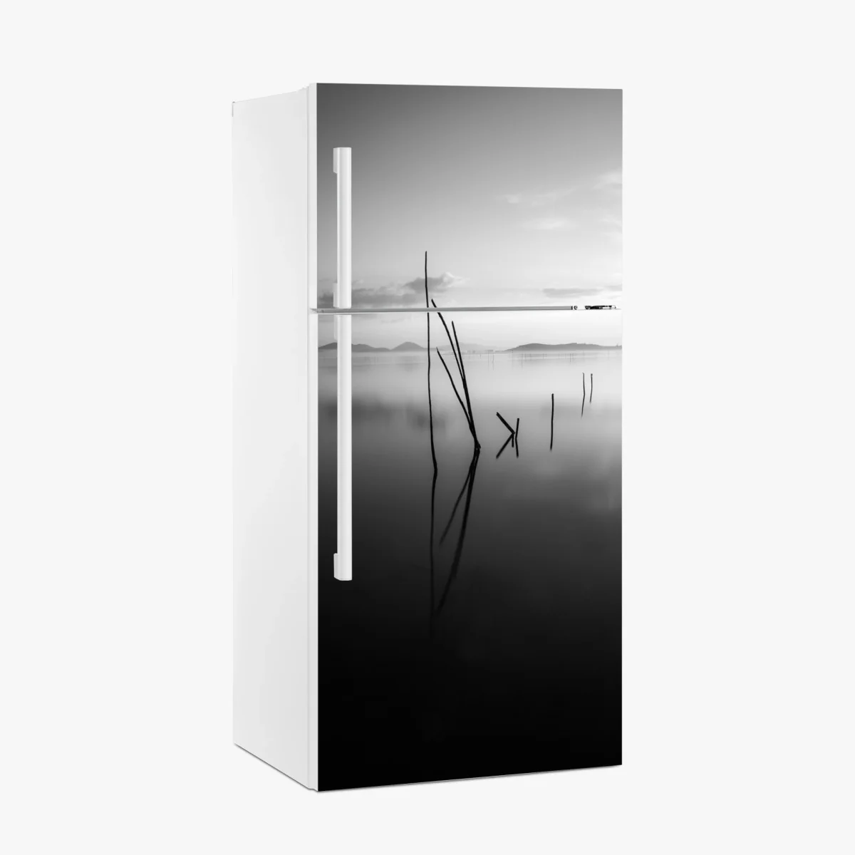 Kühlschrankaufkleber ruhiger monochromer see mit reflexionen – Wallnifity®