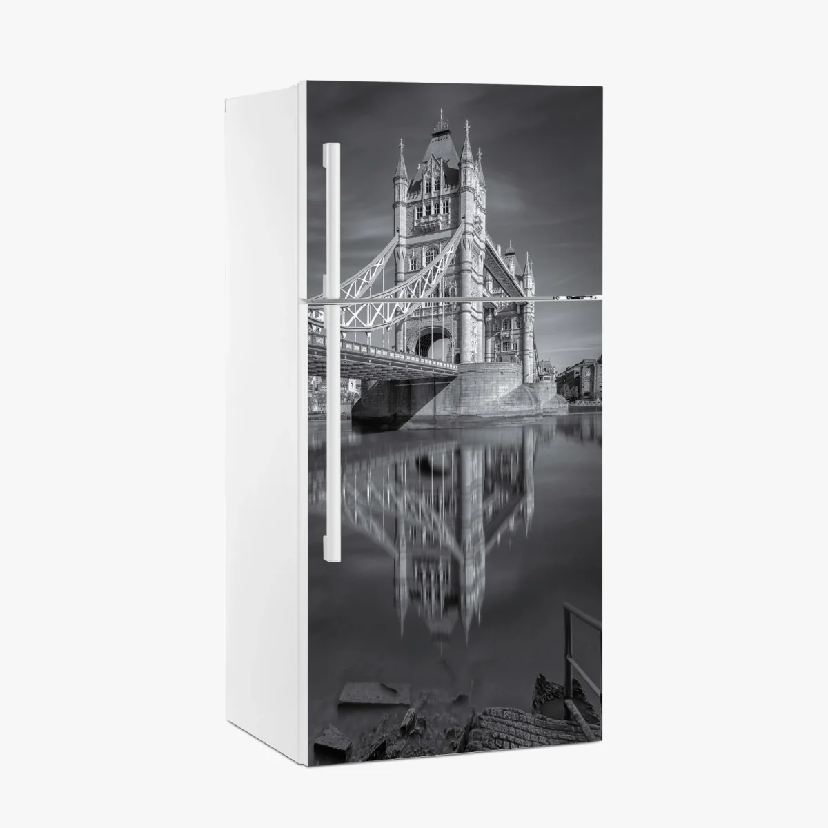 Kühlschrankaufkleber Tower Bridge reflektiert in schwarzweiß – Wallnifity® Kühlschrankaufkleber Tower Bridge reflektiert in schwarzweiß – Wallnifity®