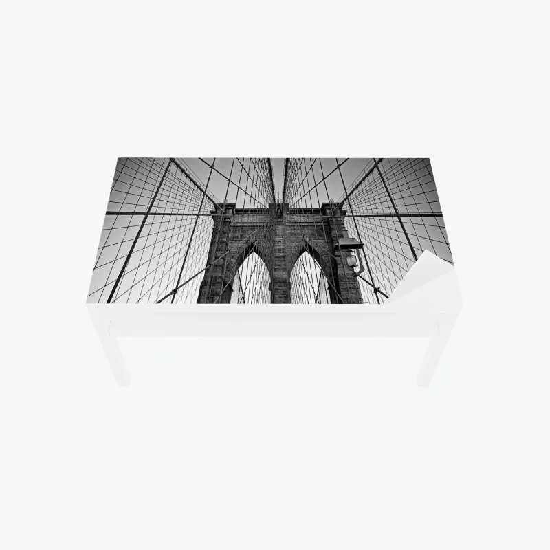 Tischaufkleber und Schreibtischaufkleber symmetrische hängebrücke in schwarzweiß