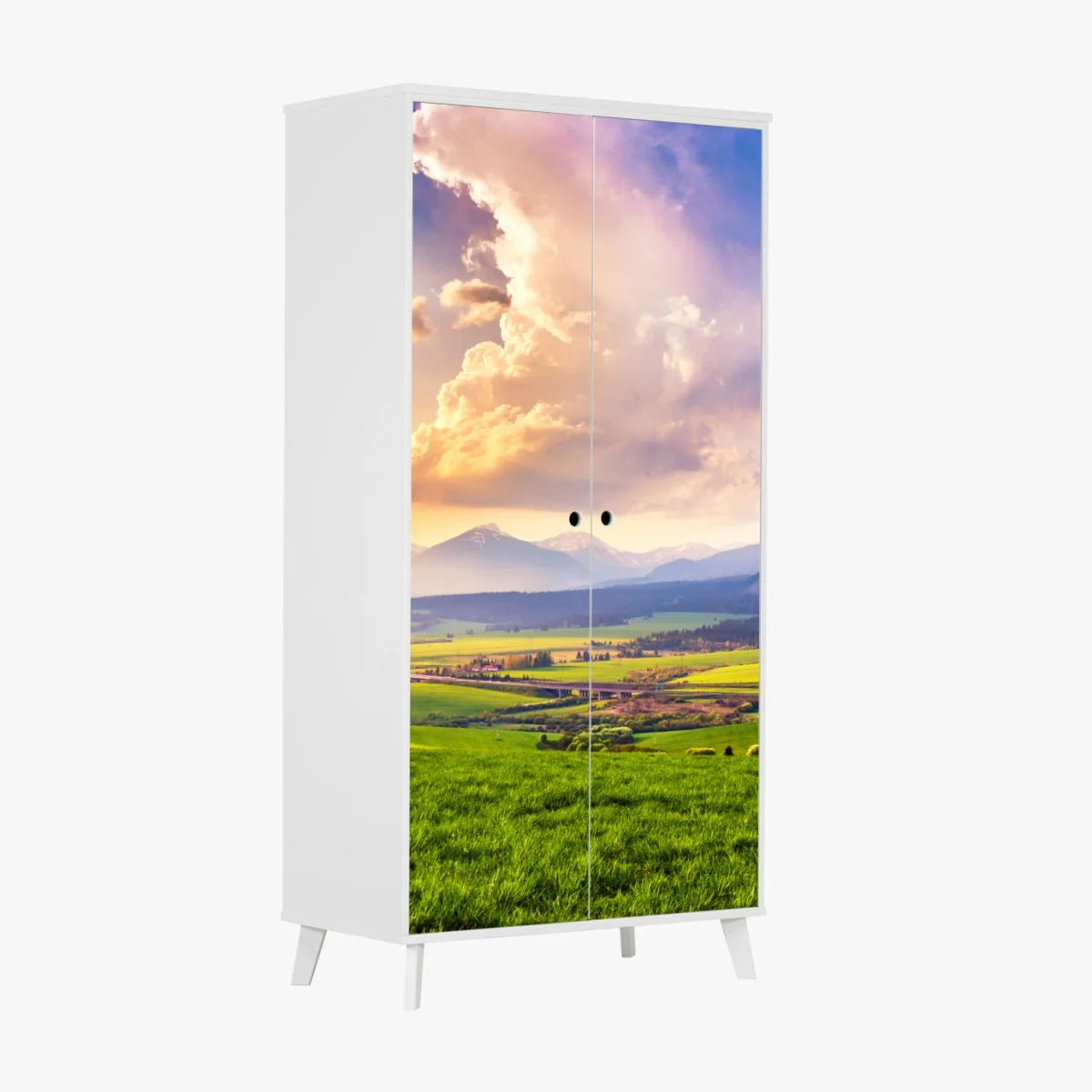 Schrankaufkleber frühlingshafte panoramalandschaft der Tatra, Slowakei – Wallnifity® Schrankaufkleber frühlingshafte panoramalandschaft der Tatra, Slowakei – Wallnifity®