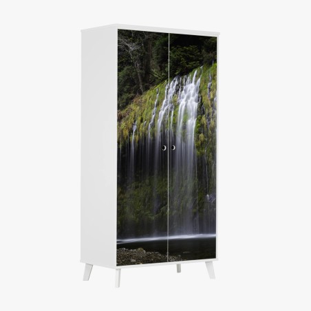 Schrankaufkleber moosiger wasserfall im wald – Wallnifity®