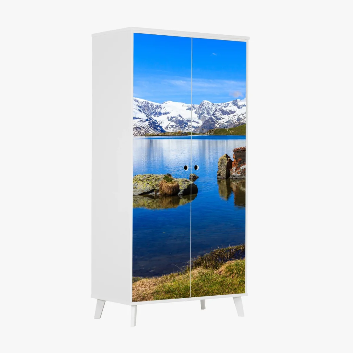 Schrankaufkleber ruhige spiegelung des Matterhorns am Stellisee, Zermatt – Wallnifity®