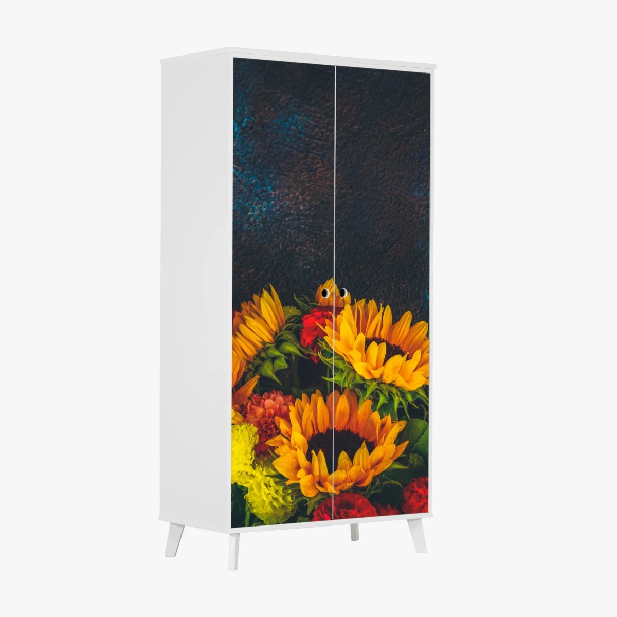 Schrankaufkleber lebendiger sonnenblumenstrauß vor dunklem hintergrund – Wallnifity® Schrankaufkleber lebendiger sonnenblumenstrauß vor dunklem hintergrund – Wallnifity®