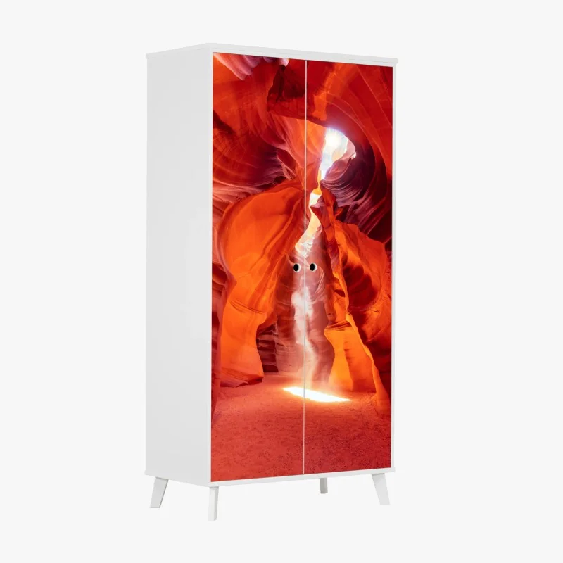 Schrankaufkleber abgenutzter fußball - nahaufnahme – Wallnifity®