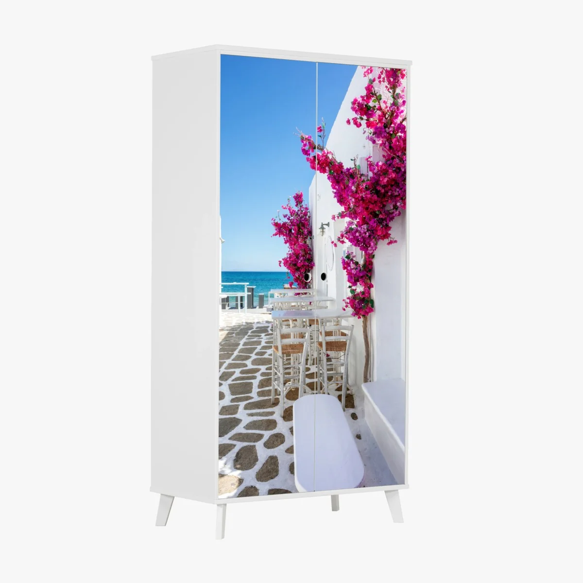 Schrankaufkleber sonnige mediterrane gasse mit bougainvillea – Wallnifity®