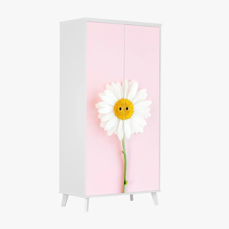 Schrankaufkleber weißes gänseblümchen auf pastellrosa hintergrund