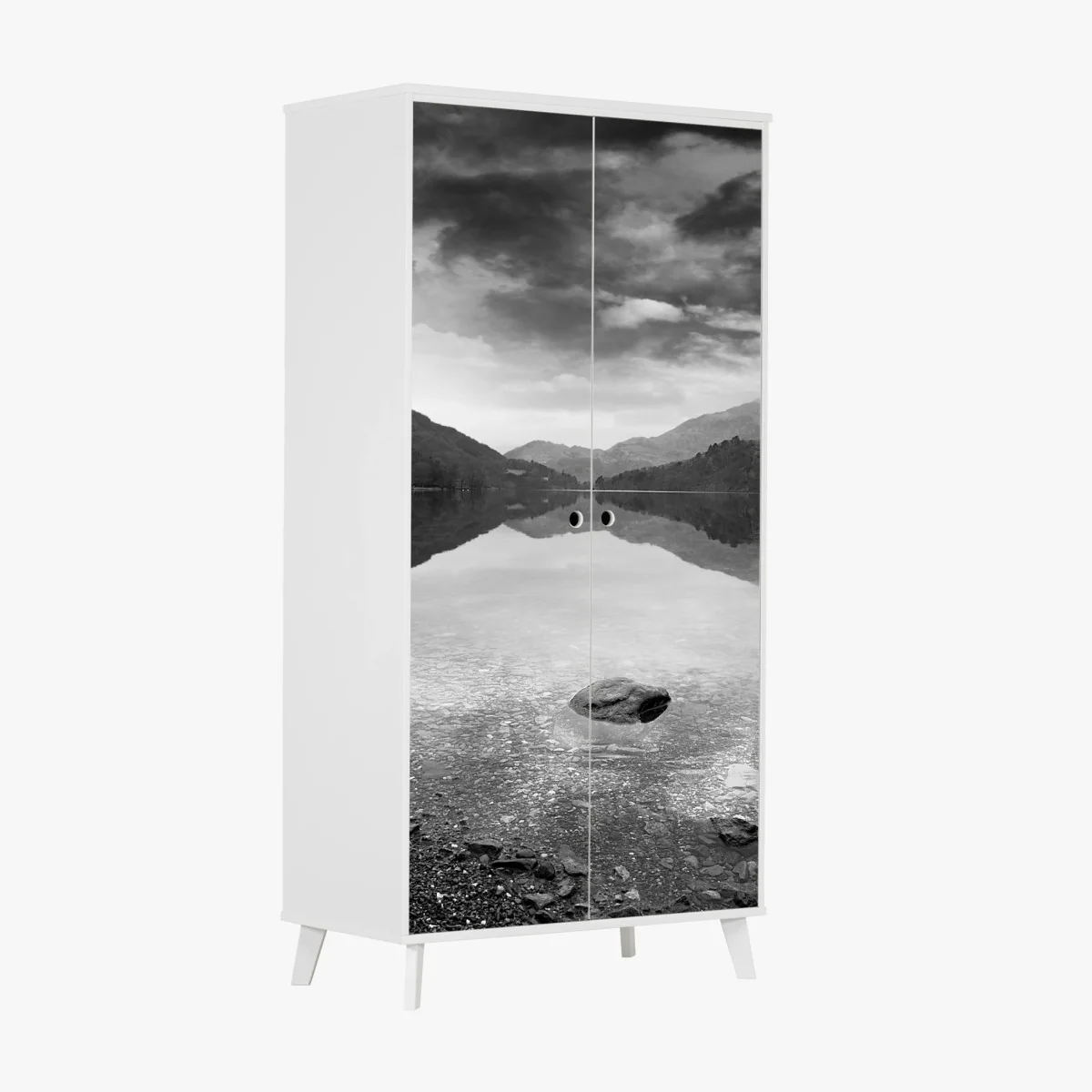 Schrankaufkleber ruhiger bergsee mit spiegelung – Wallnifity®