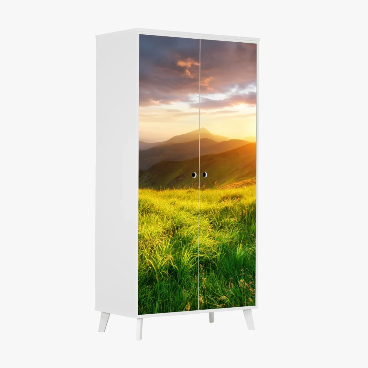 Schrankaufkleber sonnige bergwiese bei sonnenaufgang – Wallnifity® Schrankaufkleber sonnige bergwiese bei sonnenaufgang – Wallnifity®