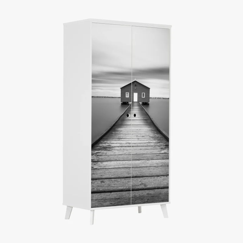 Schrankaufkleber einsames bootshaus am ruhigen steg