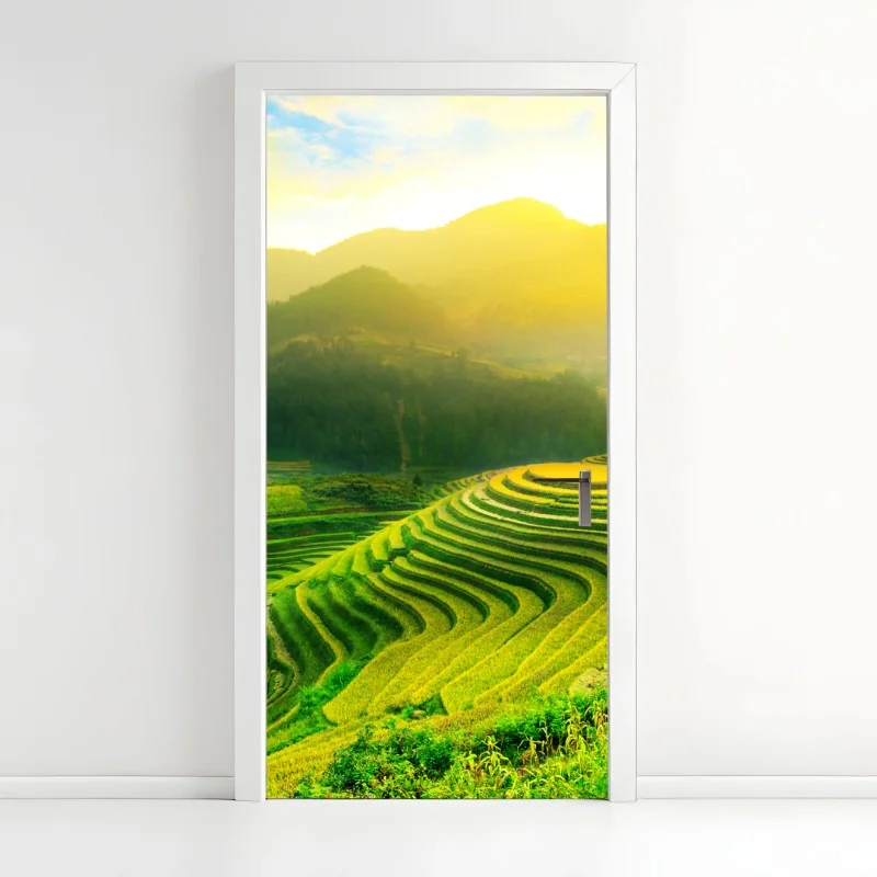 Türaufkleber goldene reisterrassen im morgenlicht
