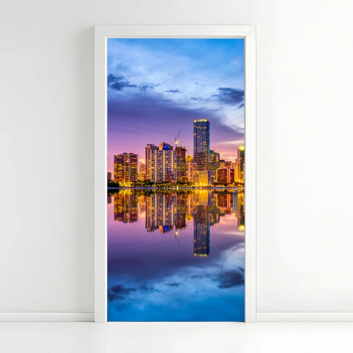 Türaufkleber Miami skyline gespiegelt in Biscayne Bay – Wallnifity® Türaufkleber Miami skyline gespiegelt in Biscayne Bay – Wallnifity®