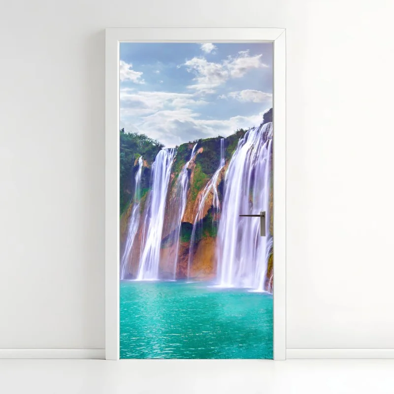 Türaufkleber Jiulong wasserfall türkis kaskade in Luoping, China