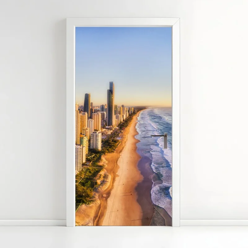 Türaufkleber sonnenaufgang über Surfers Paradise skyline