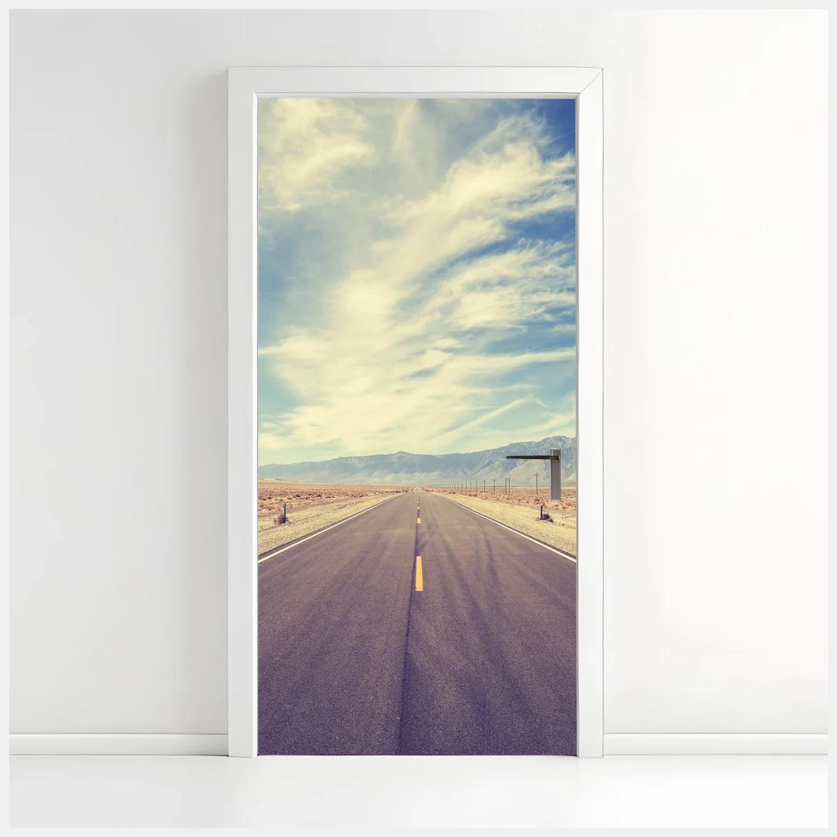 Türaufkleber vintage landstraße unter weitem himmel – Wallnifity®